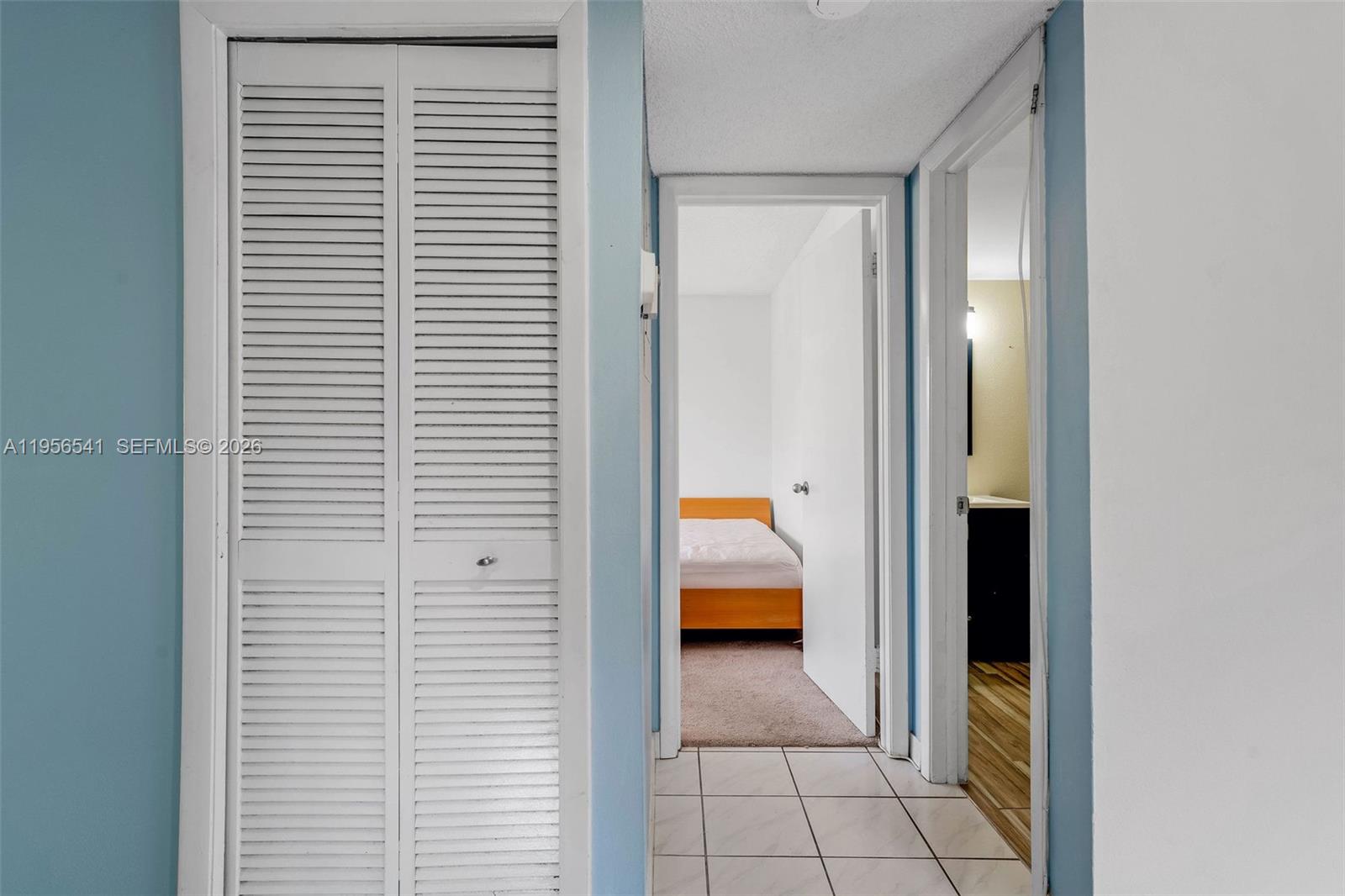 RACQUET CLUB APARTMENTS A - Residential