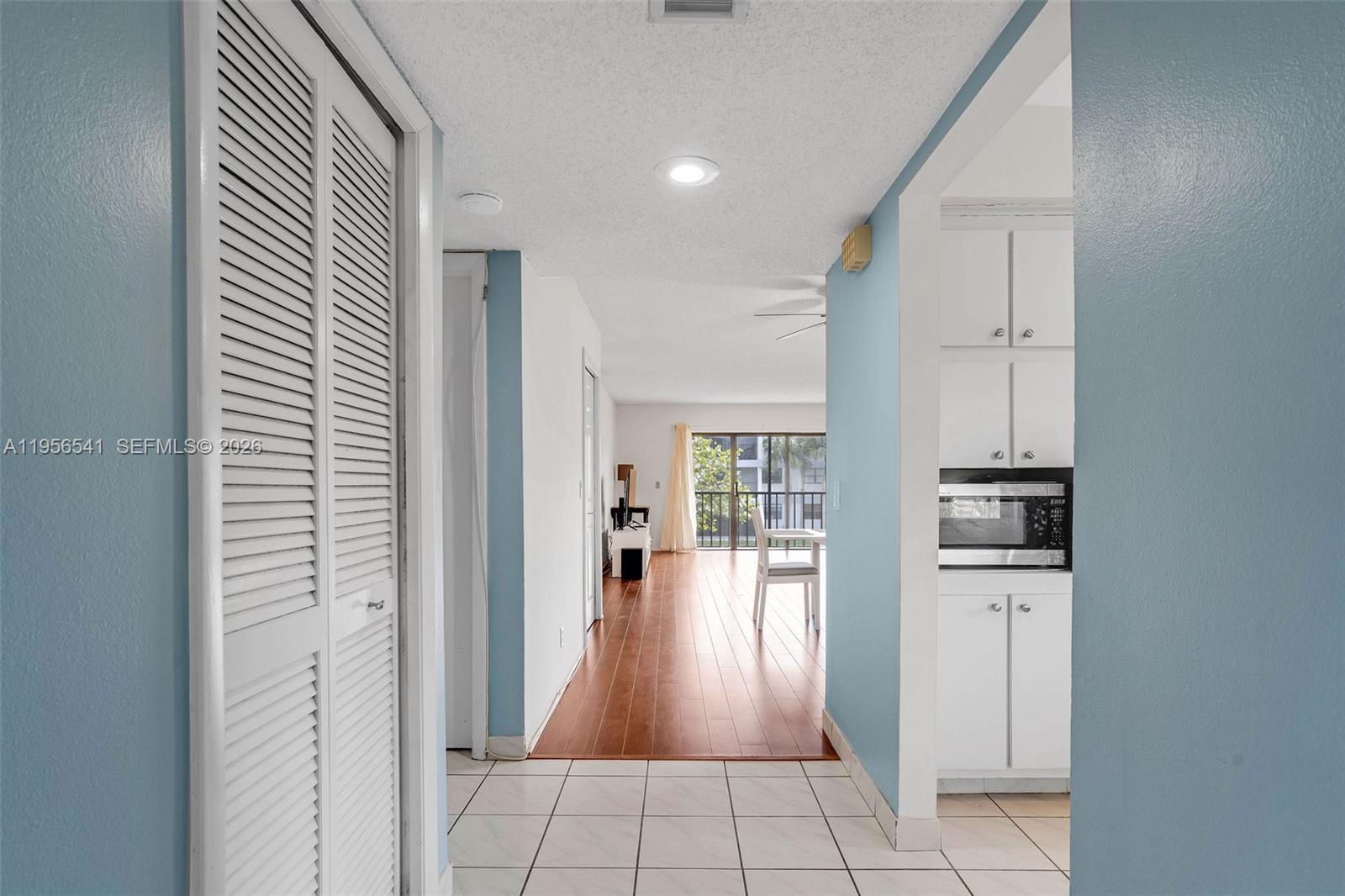 RACQUET CLUB APARTMENTS A - Residential