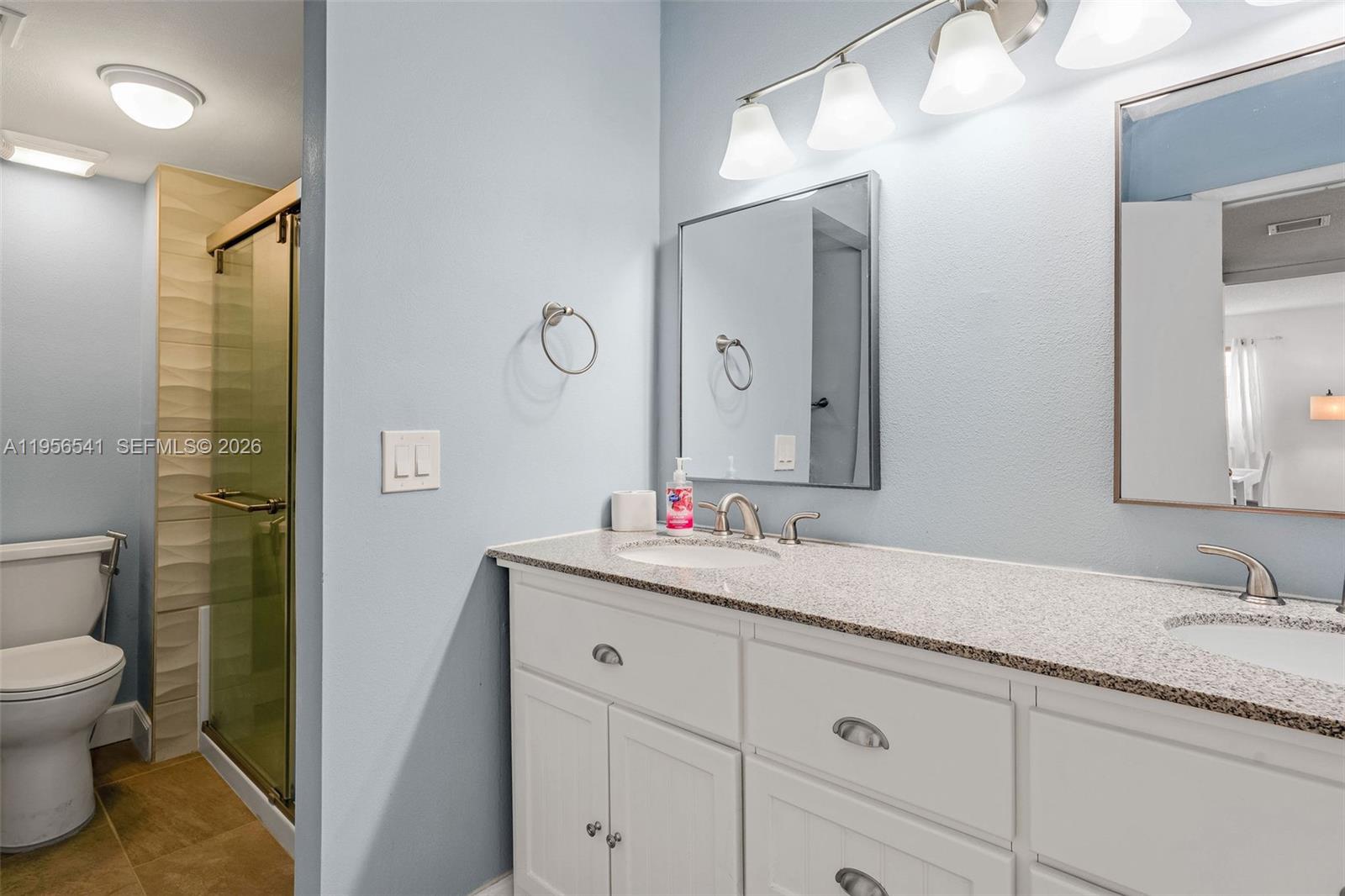 RACQUET CLUB APARTMENTS A - Residential