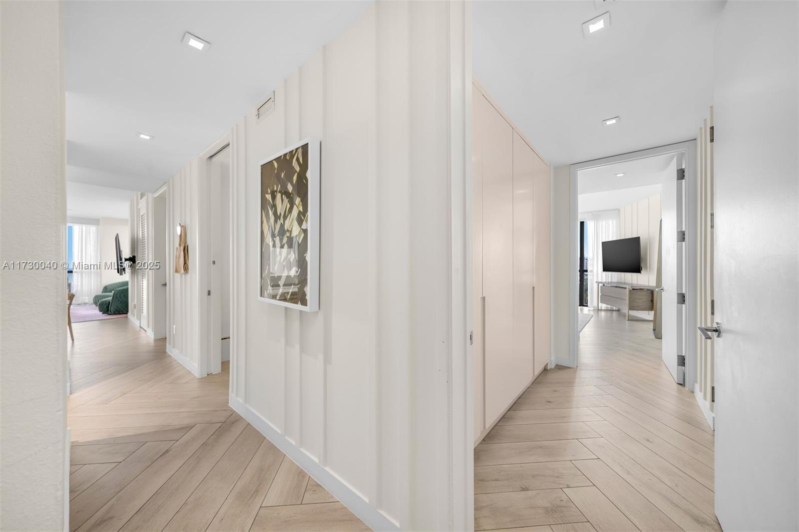 2201 COLLINS AVE CONDO - Residential