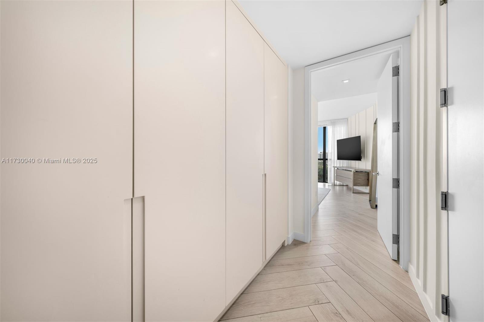 2201 COLLINS AVE CONDO - Residential
