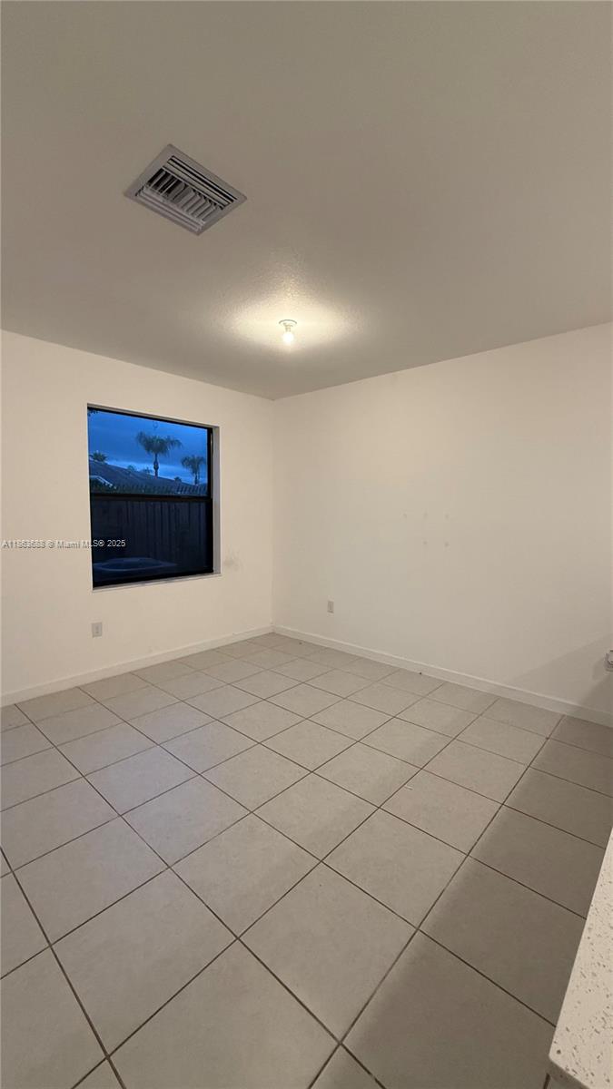 VIA VENTURA NEIGHBORHOOD - Residential Lease