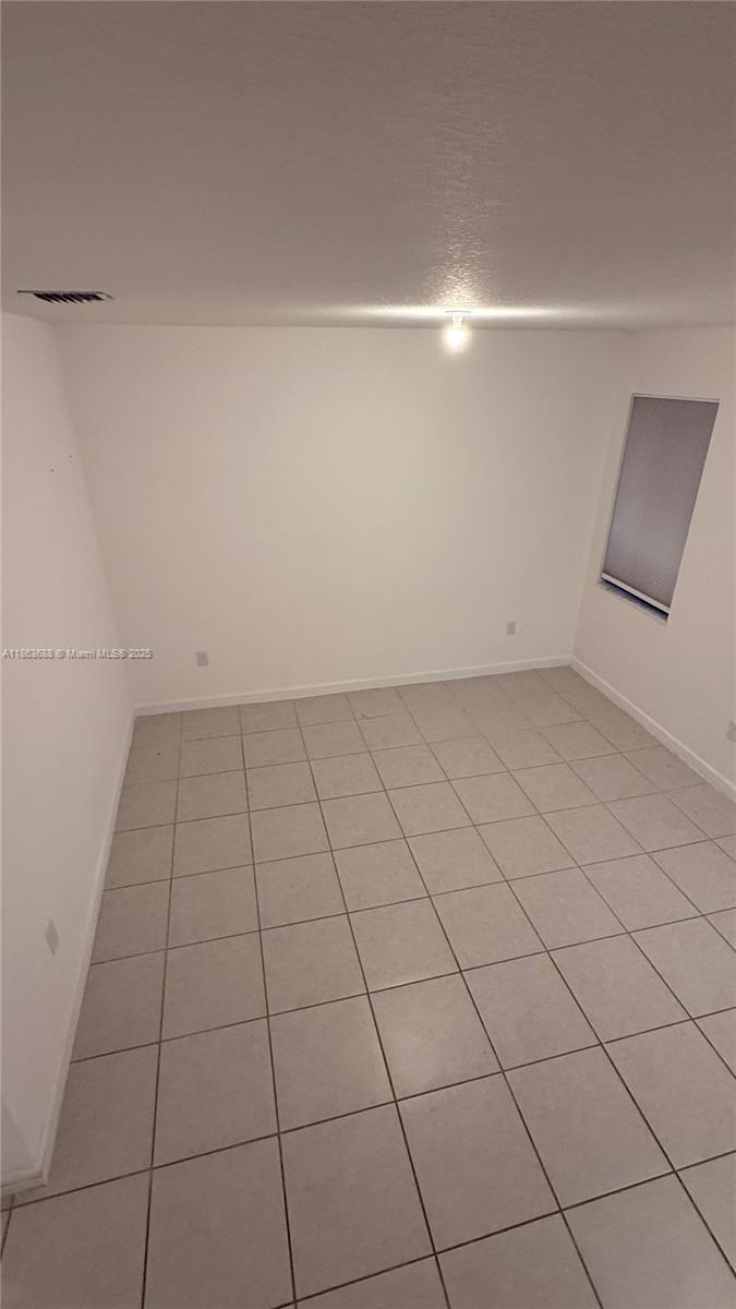 VIA VENTURA NEIGHBORHOOD - Residential Lease