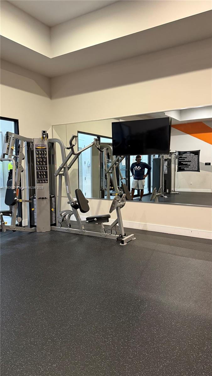 VIA VENTURA NEIGHBORHOOD - Residential Lease