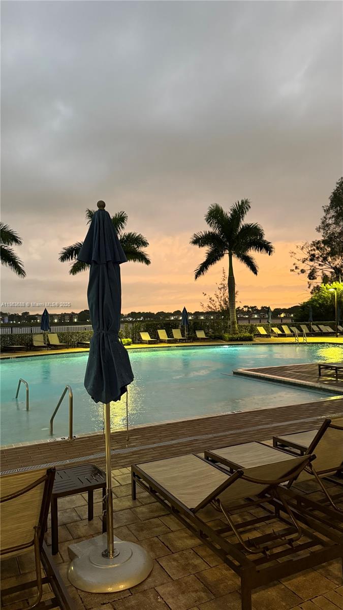 VIA VENTURA NEIGHBORHOOD - Residential Lease