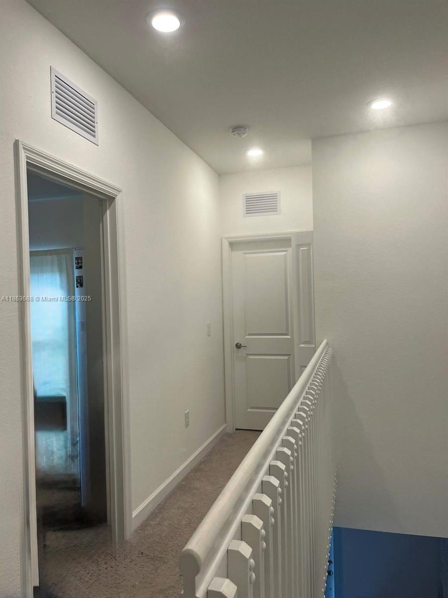 Two-stories spacious, modern townhouse, with natural light, and an attractive garden. This house features ceramic flooring on the first level, and cozy carpet upstairs.
The interior features 3 bedrooms, 2.5 bathrooms , walk-in closets , and in unit dryer and washer. The kitchen is equipped with a dishwasher, microwave, refrigerator, and an ice maker. The home is kept comfortable with an electric forced air heating system and air conditioning.
Community amenities include a club house, a child play area, and an exercise room. This unit also comes with assigned parking and features a garden view.
