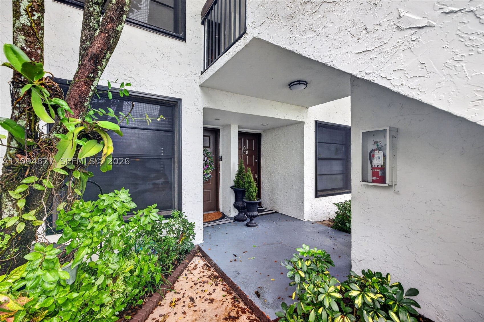 204 Lake Pointe Dr 107