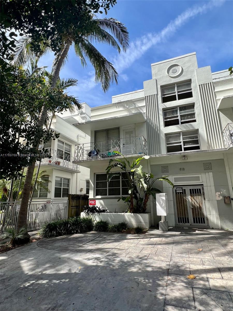 Rental Property at 818 Pennsylvania Ave 1, Miami Beach, Miami-Dade County, Florida - Bedrooms: 1 
Bathrooms: 1  - $1,825 MO.