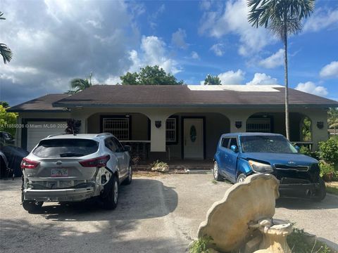 Photo of 19755 SW 190th St, Miami, FL 33187 (MLS # A11889326)