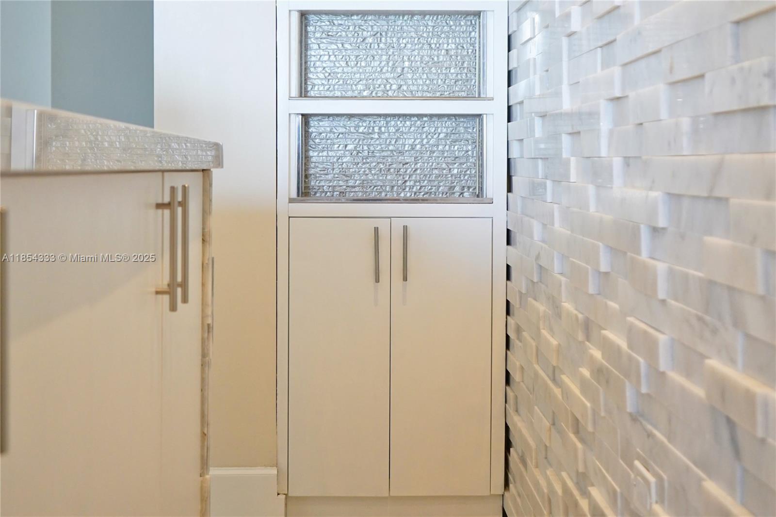 THREE TEQUESTA POINT COND - Residential Lease