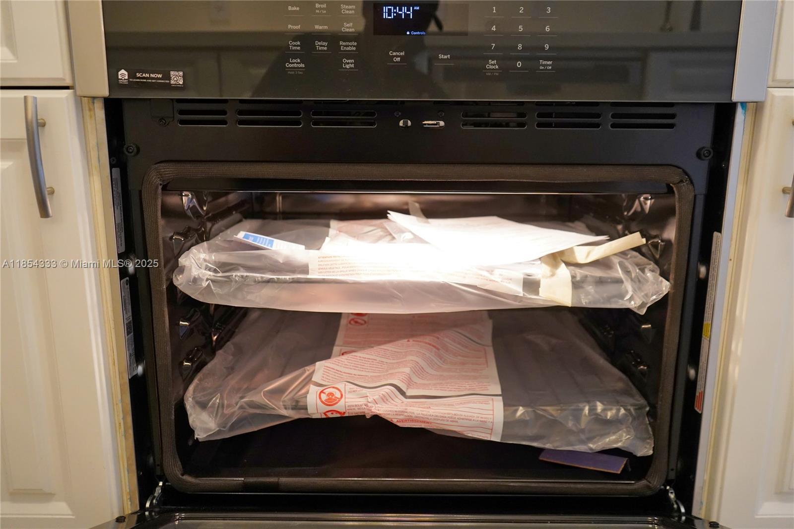 THREE TEQUESTA POINT COND - Residential Lease