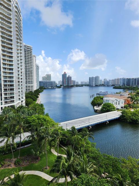 A home in Aventura