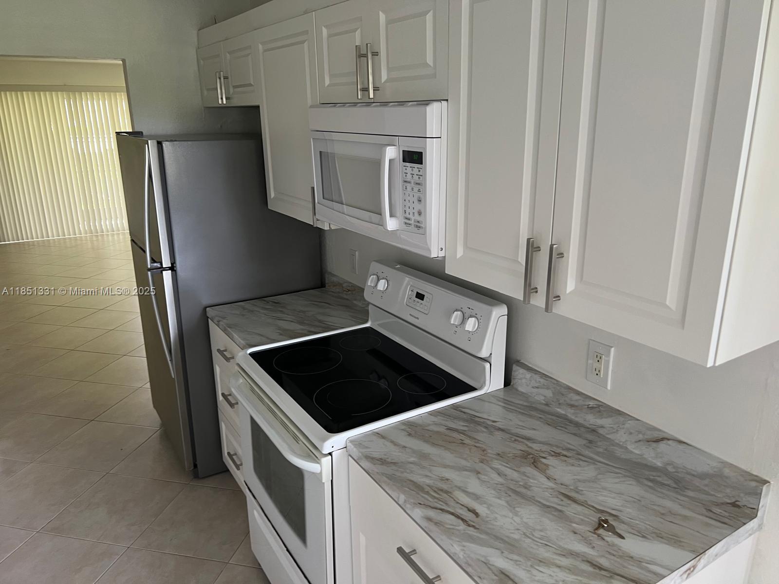 CAMBRIDGE AT CENTURY VILL - Residential