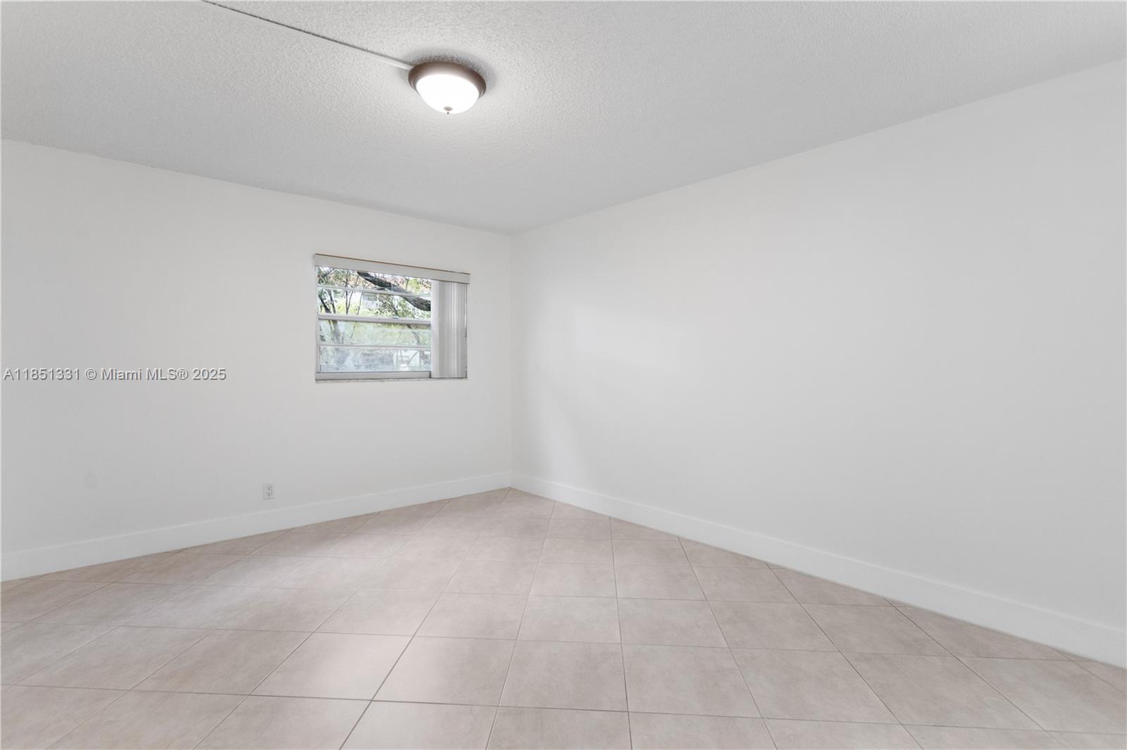 CAMBRIDGE AT CENTURY VILL - Residential