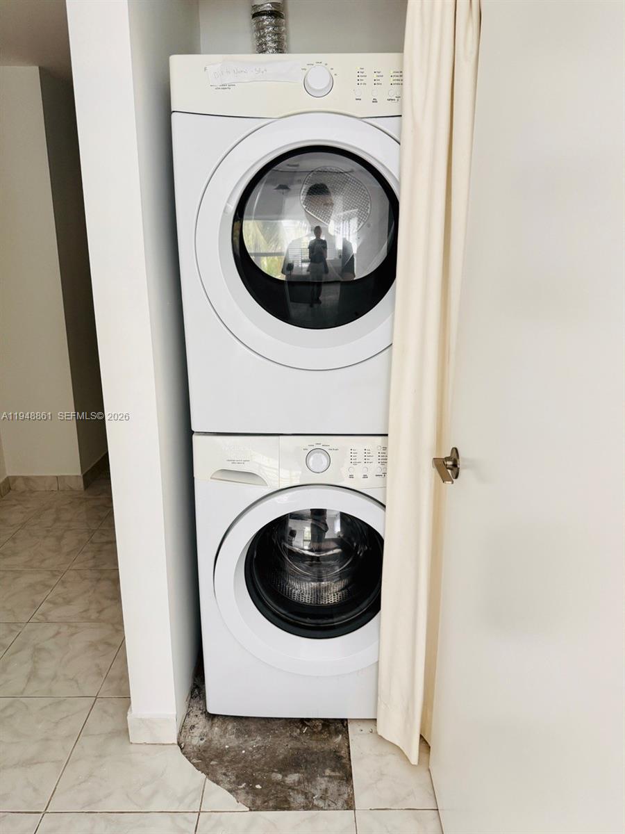 VILAMUR CONDO - Residential