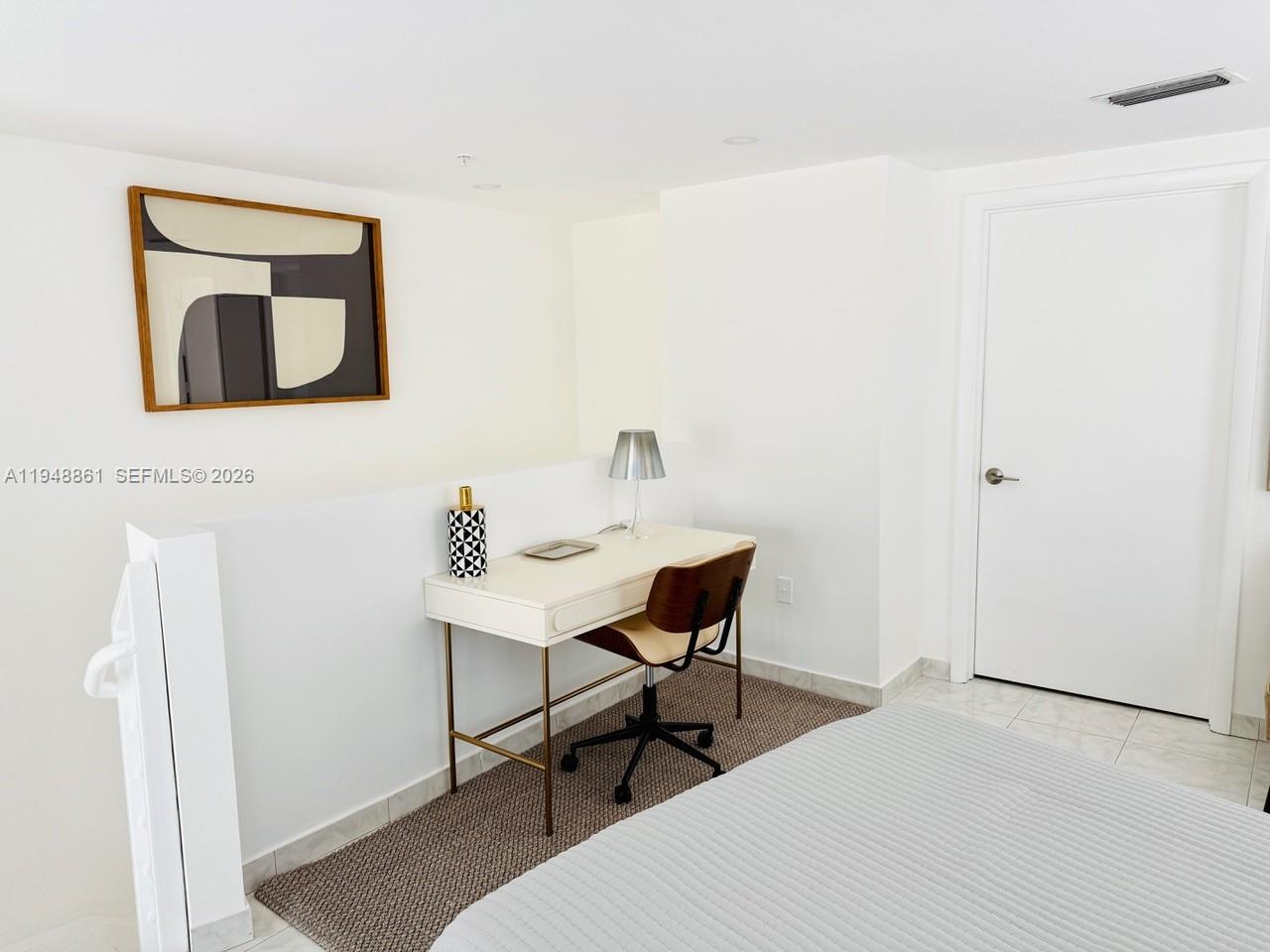 VILAMUR CONDO - Residential