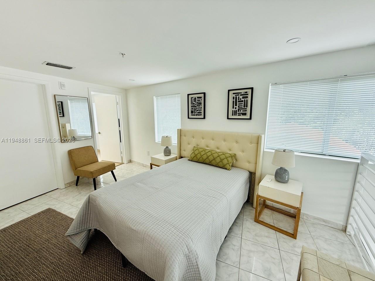 VILAMUR CONDO - Residential