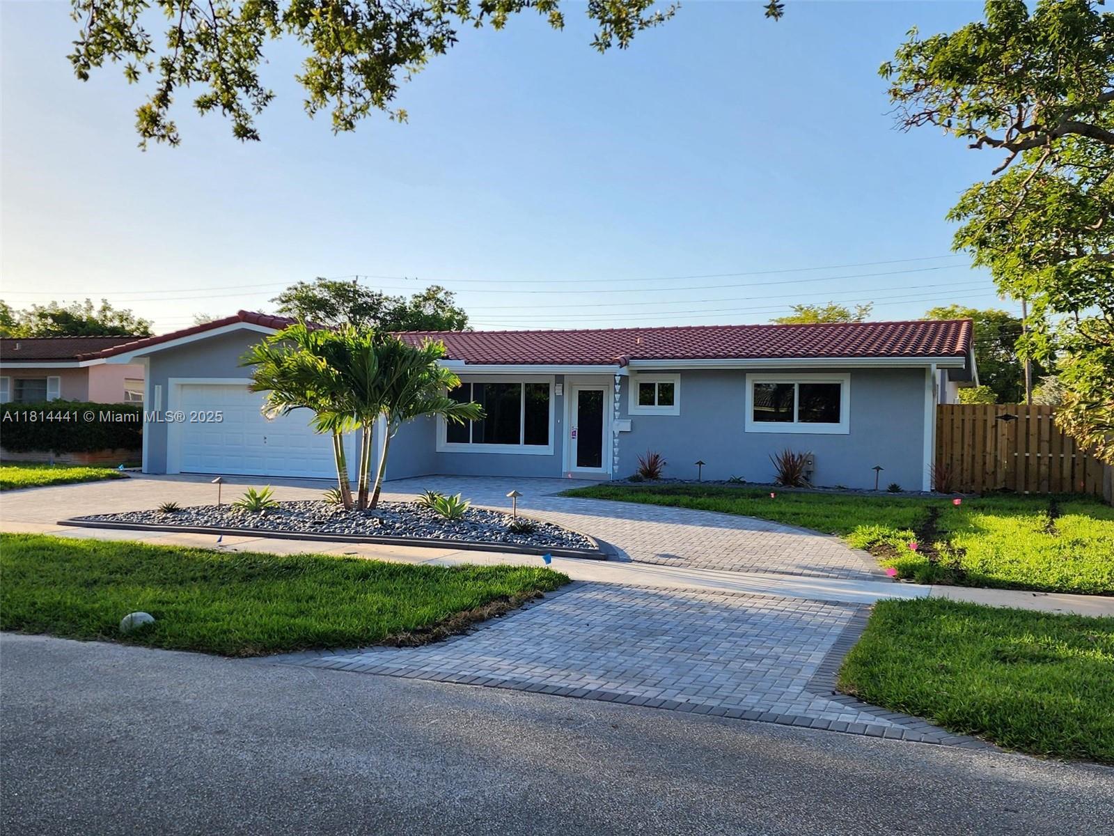 Property for Sale at 3805 Lincoln St, Hollywood, Broward County, Florida - Bedrooms: 3 
Bathrooms: 3  - $989,000