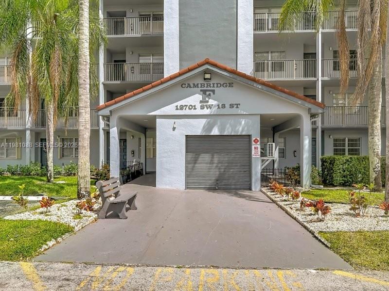 CAMBRIDGE AT CENTURY VILL - Residential Lease