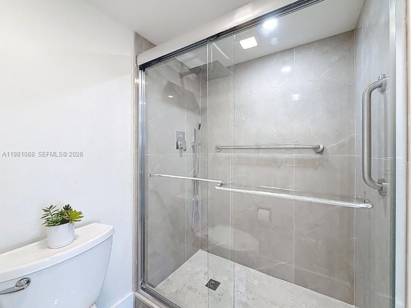 CAMBRIDGE AT CENTURY VILL - Residential Lease