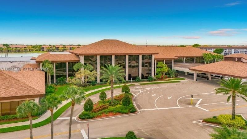 CAMBRIDGE AT CENTURY VILL - Residential Lease