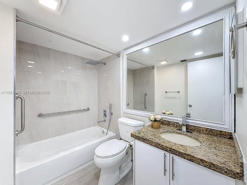 CAMBRIDGE AT CENTURY VILL - Residential Lease