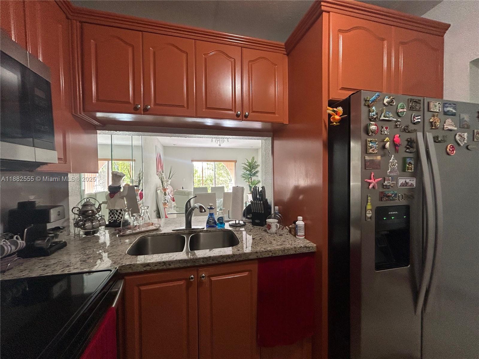 GOLDEN GATE CONDO - Residential