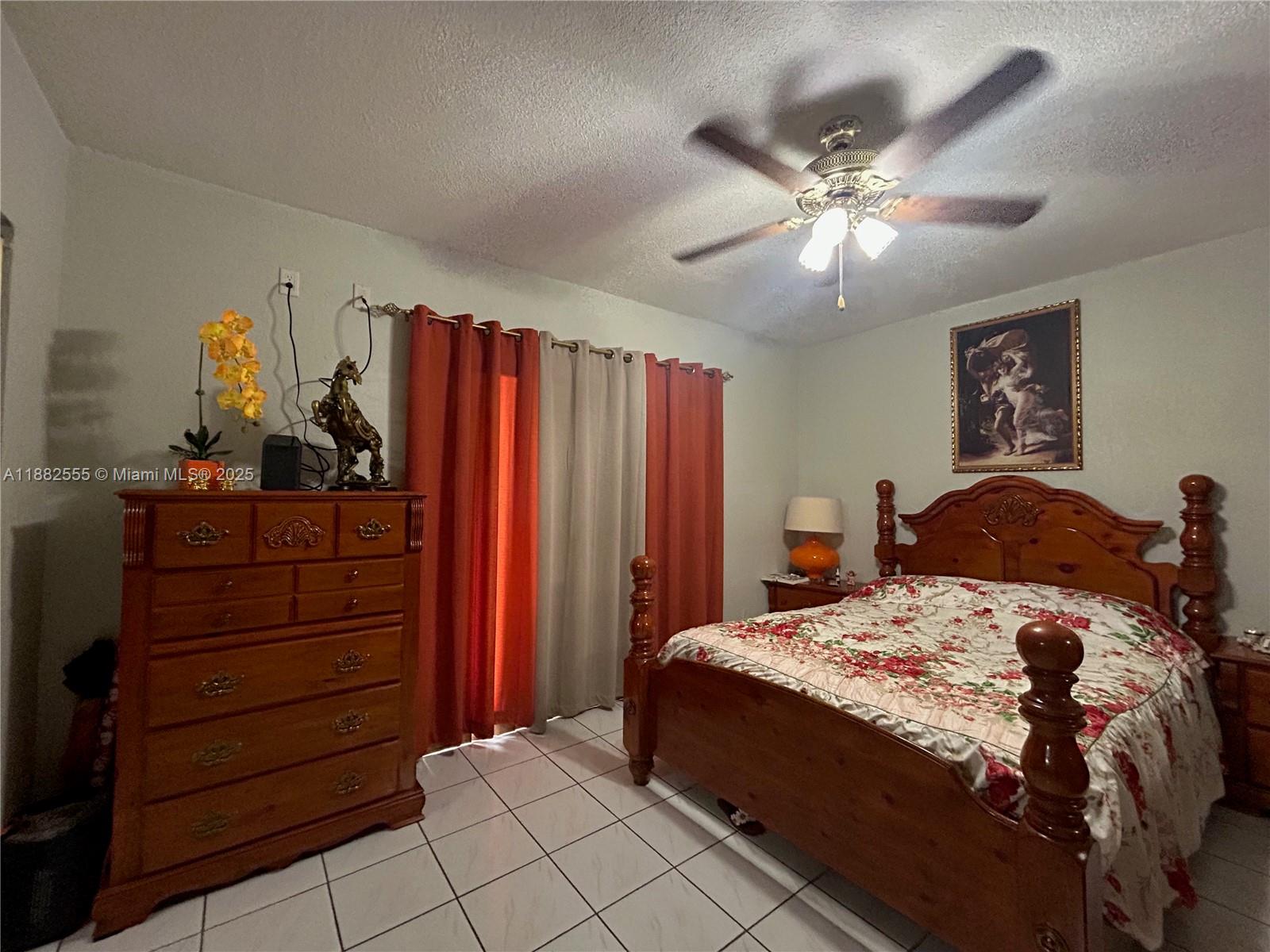 GOLDEN GATE CONDO - Residential