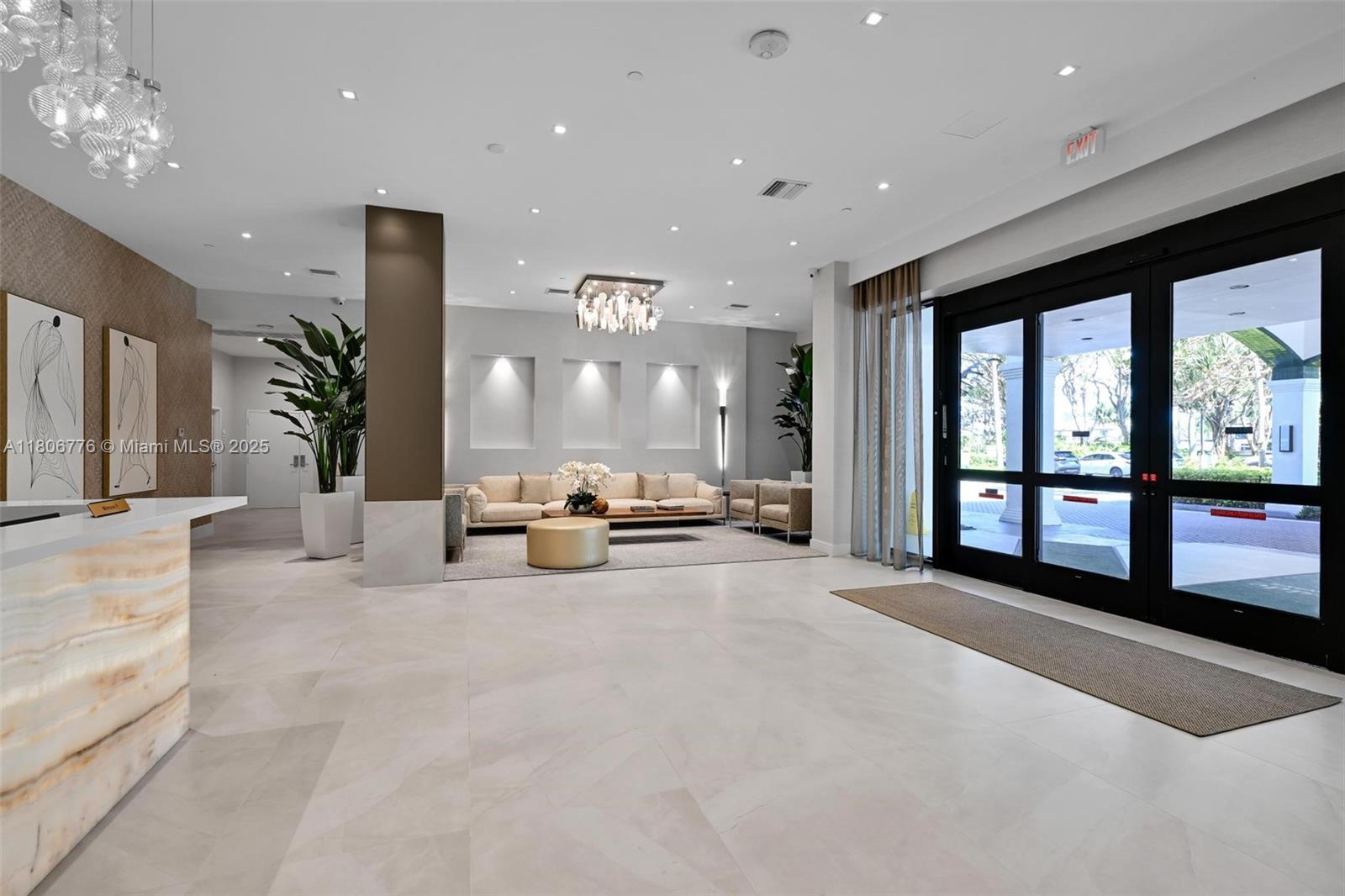 3640 Yacht Club Dr 502