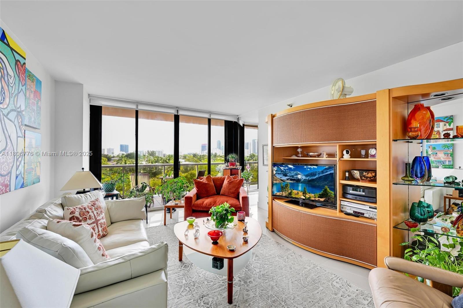3640 Yacht Club Dr 502