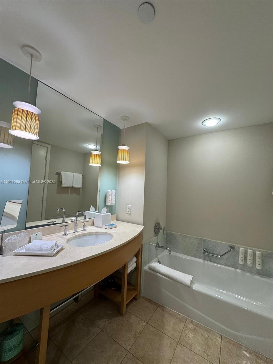 M RESORT RESIDENCES CONDO - Residential