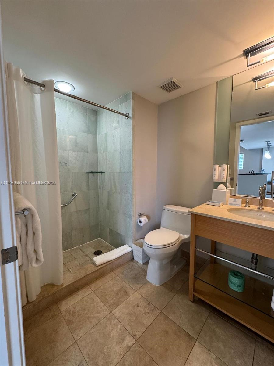 M RESORT RESIDENCES CONDO - Residential