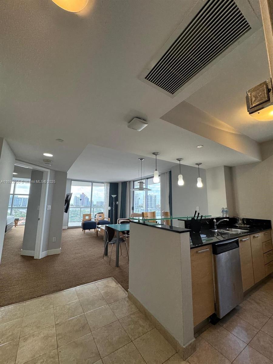 M RESORT RESIDENCES CONDO - Residential