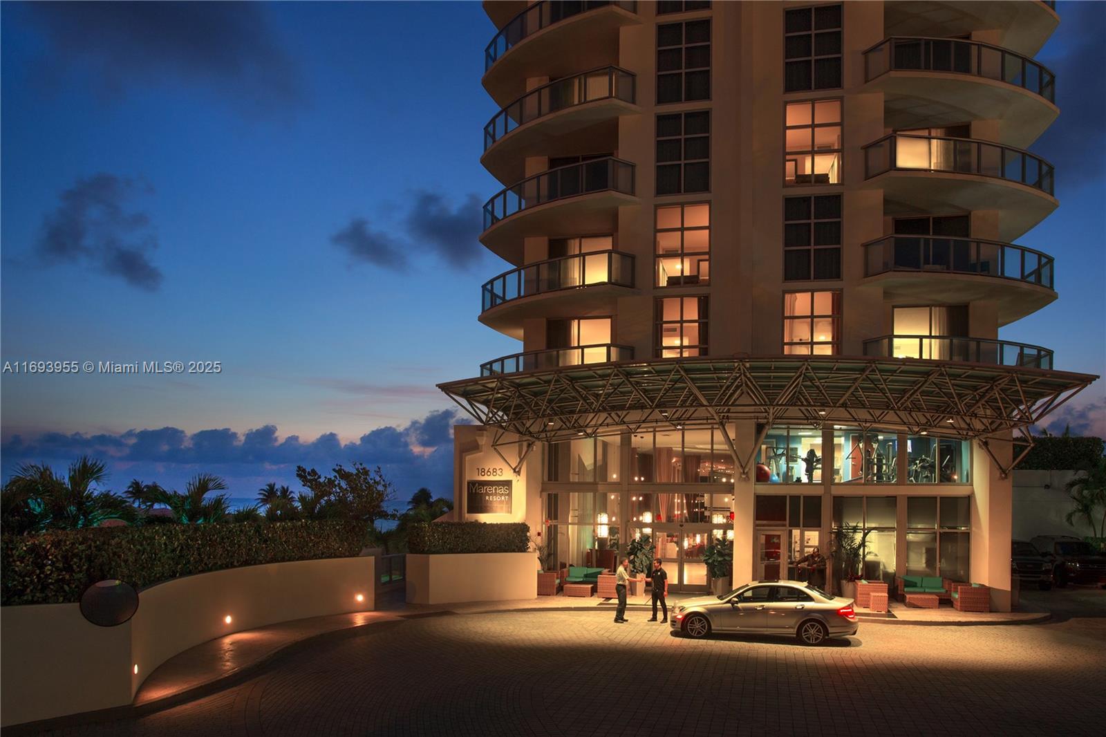 18683 Collins Ave 1107