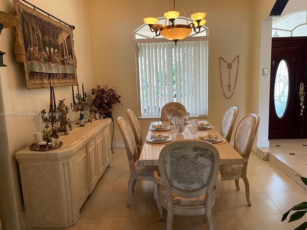 THE MANSIONS AT SUNSET 1S - Residential