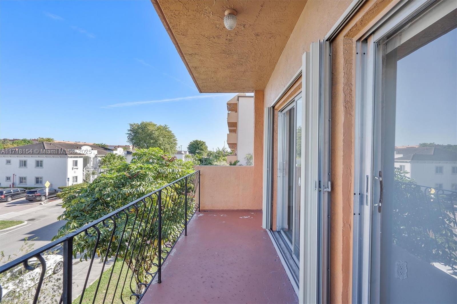WESTLAND-EDEN CONDO I - Residential