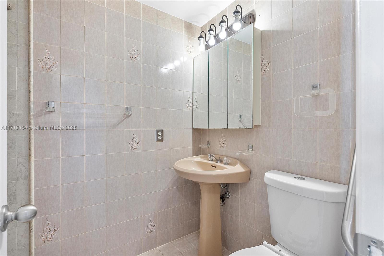 WESTLAND-EDEN CONDO I - Residential