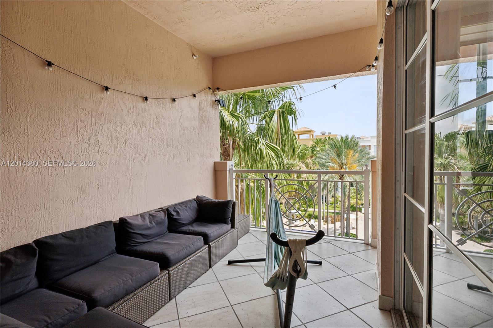 THE COURTS AT SOUTH BEACH - Residential Lease