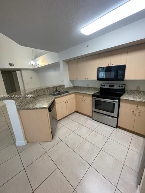 EMERALD ISLE AT LAGUNA LA - Residential Lease