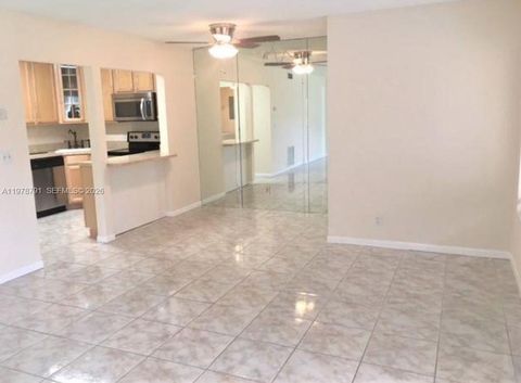 5930 Whispering Pine C1 Palm Beach FL 33463