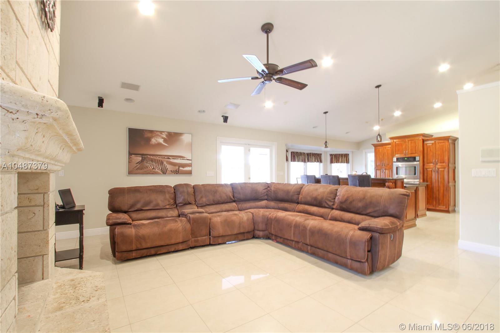 MARY ANN ESTATES 1ST ADDN - Residential