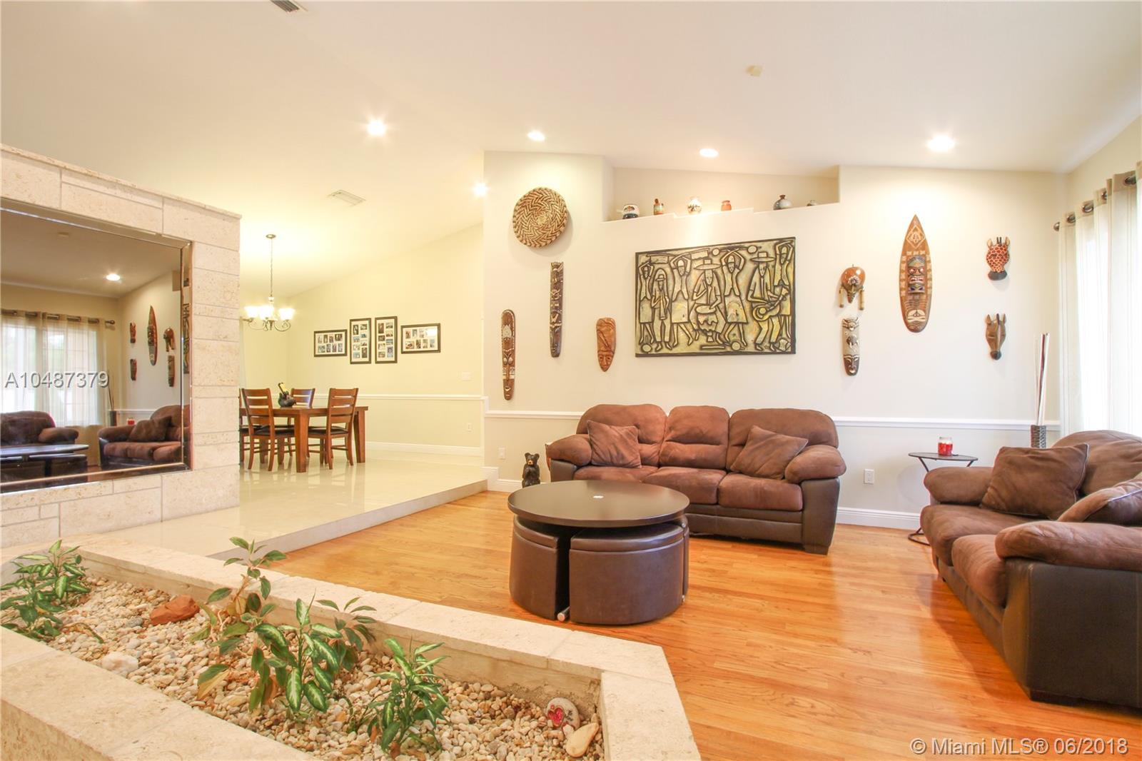 MARY ANN ESTATES 1ST ADDN - Residential