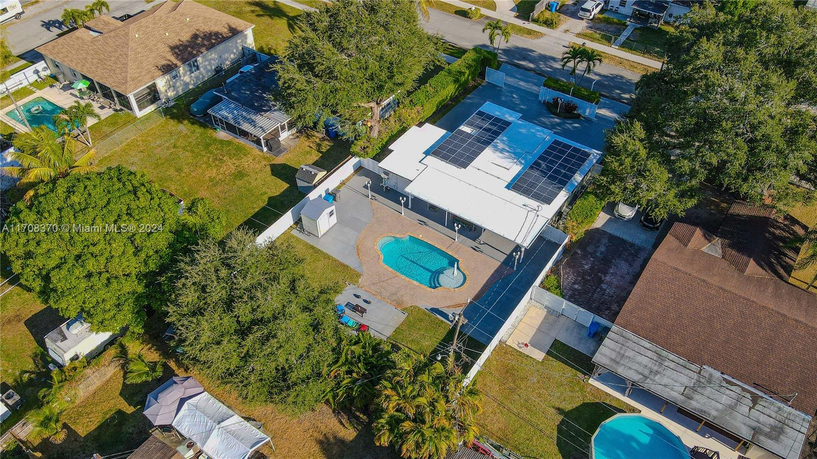 MIAMI GARDENS ESTATES SEC - Residential