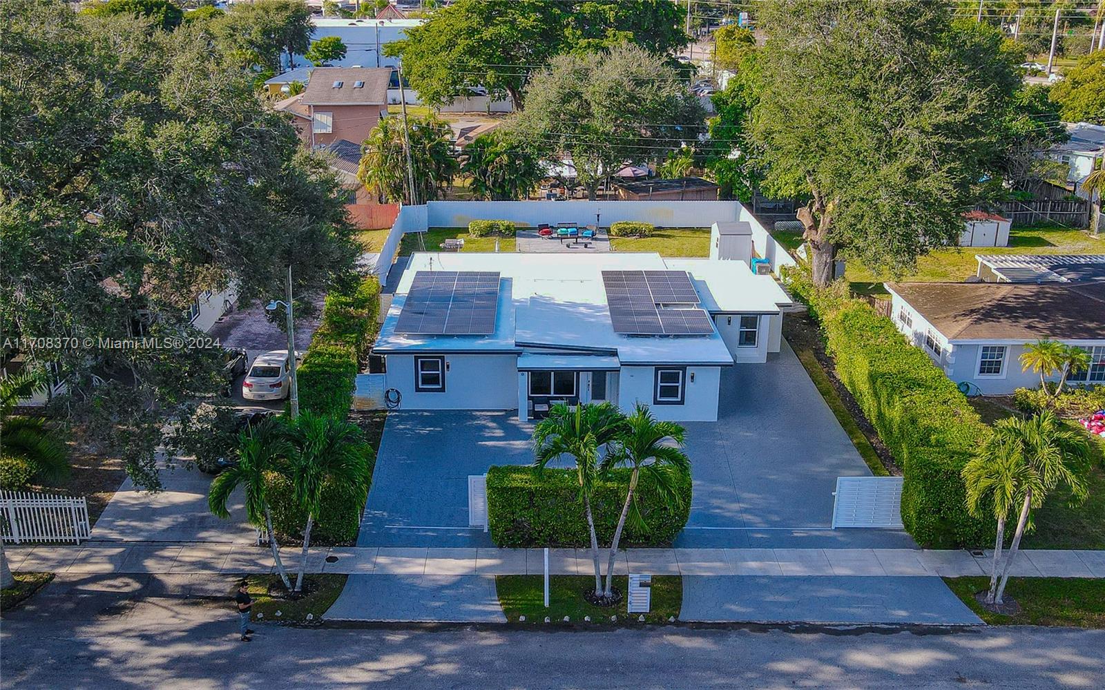 MIAMI GARDENS ESTATES SEC - Residential