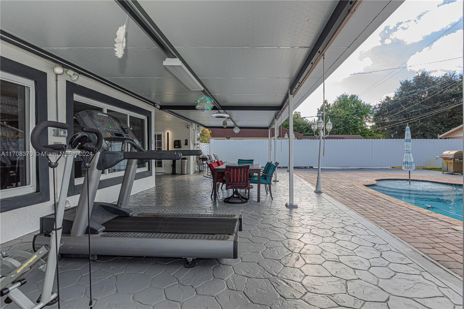 MIAMI GARDENS ESTATES SEC - Residential