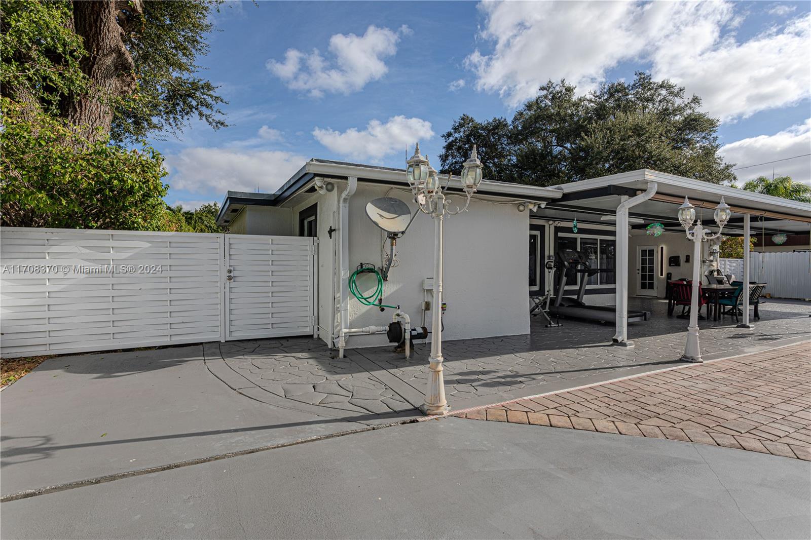 MIAMI GARDENS ESTATES SEC - Residential