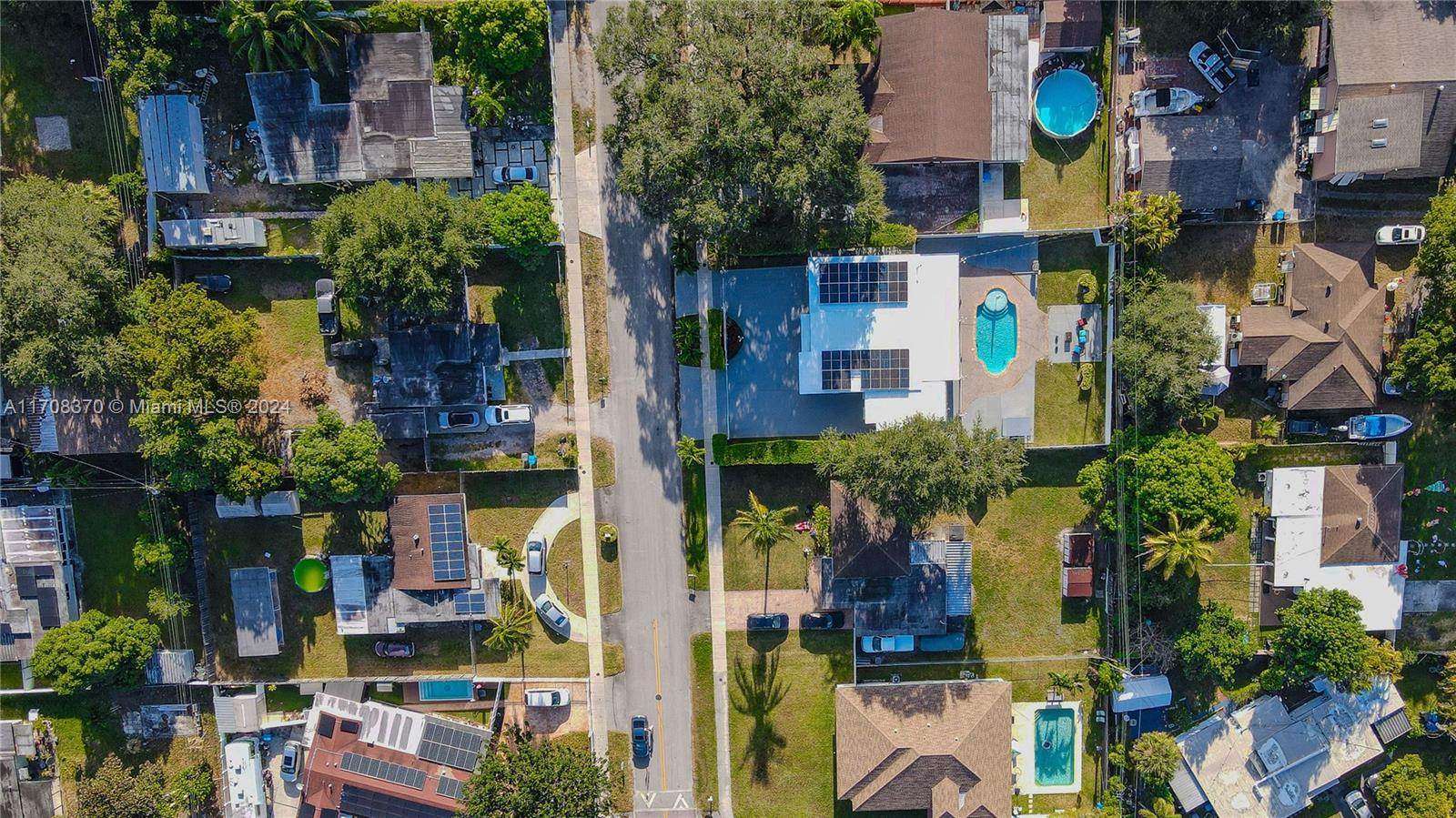 MIAMI GARDENS ESTATES SEC - Residential