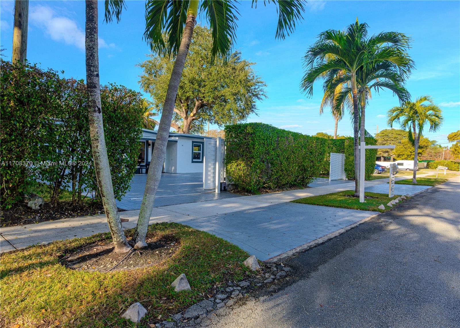 MIAMI GARDENS ESTATES SEC - Residential
