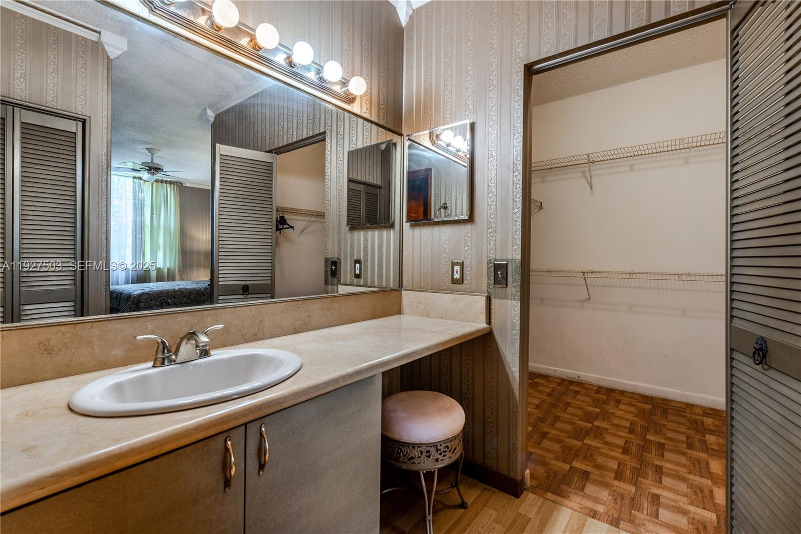 THE YACHT CLUB AT AVENTUR - Residential Lease