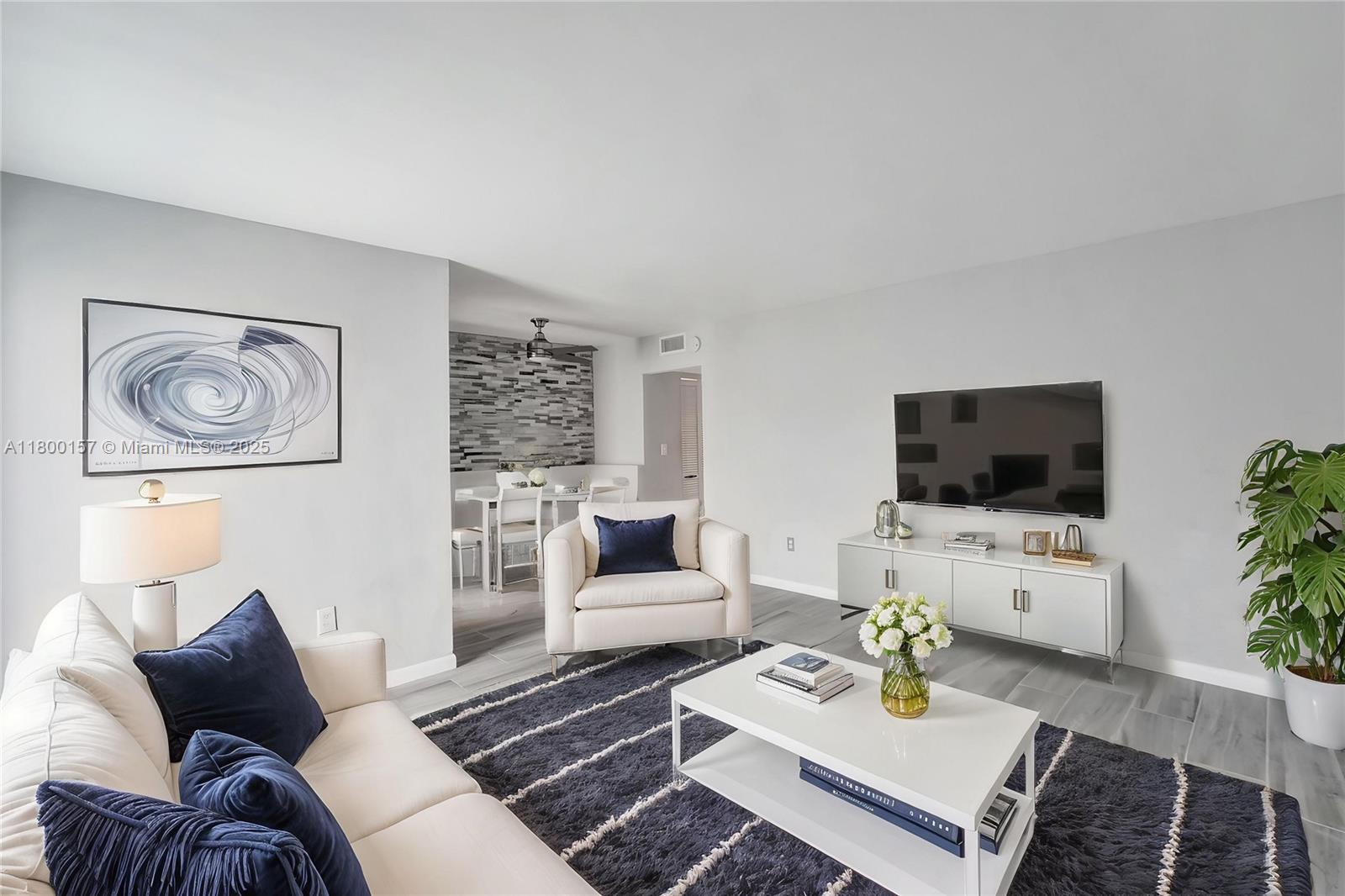 701 Collins Ave 4D, Miami Beach, Miami-Dade County, Florida - 1 Bedrooms  
1 Bathrooms - 